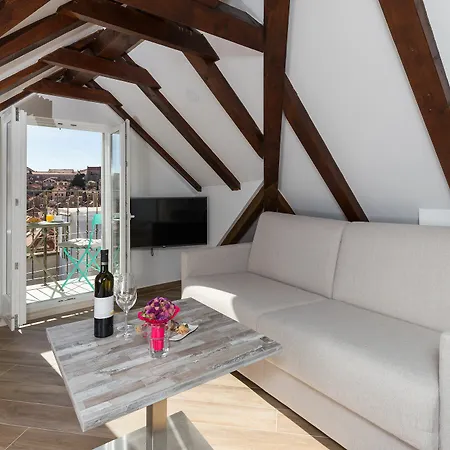 & Verdi Guest house